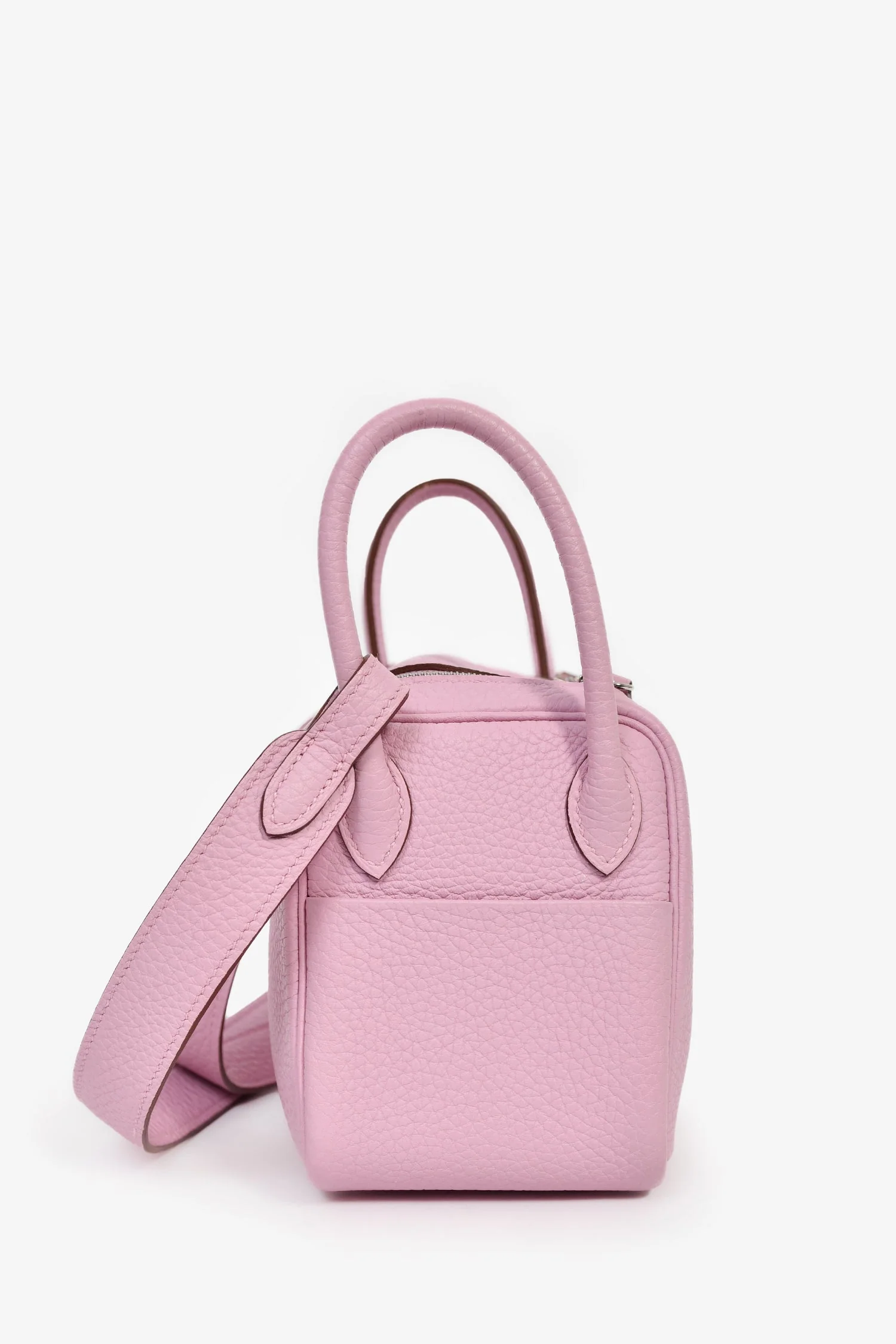 Hermès 2022 Mauve Sylvestre Clemence Leather Mini Lindy - Image 3