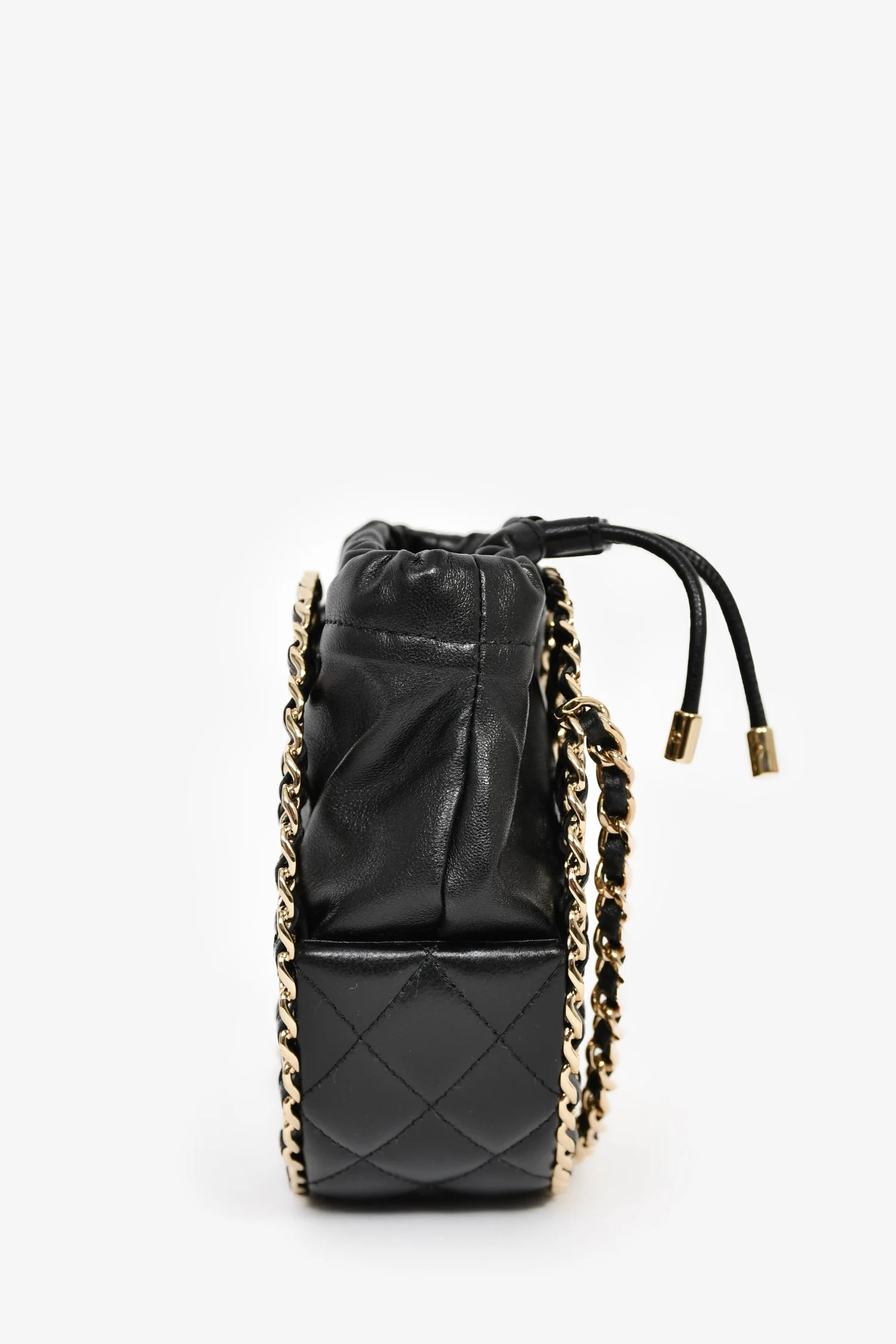 Pre-Loved Chanel™ Runway 2022 Black Lambskin Leather CC Logo Round Caged Crossbody Bag - Image 4